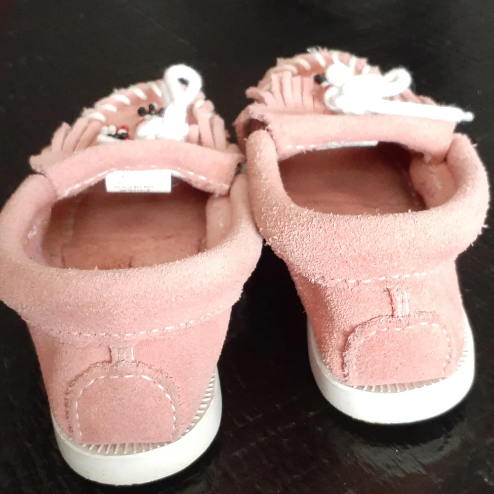 MINNETONKA MOCCASINS